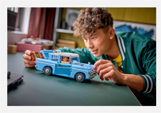 LEGO HARRY POTTER FORD ANGLIA VOLANTE INCANTATA