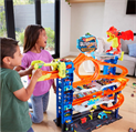 HOT WHEELS CITY 'LET'S RACE' NETFLIX - MEGA GARAGE, PLAYSET